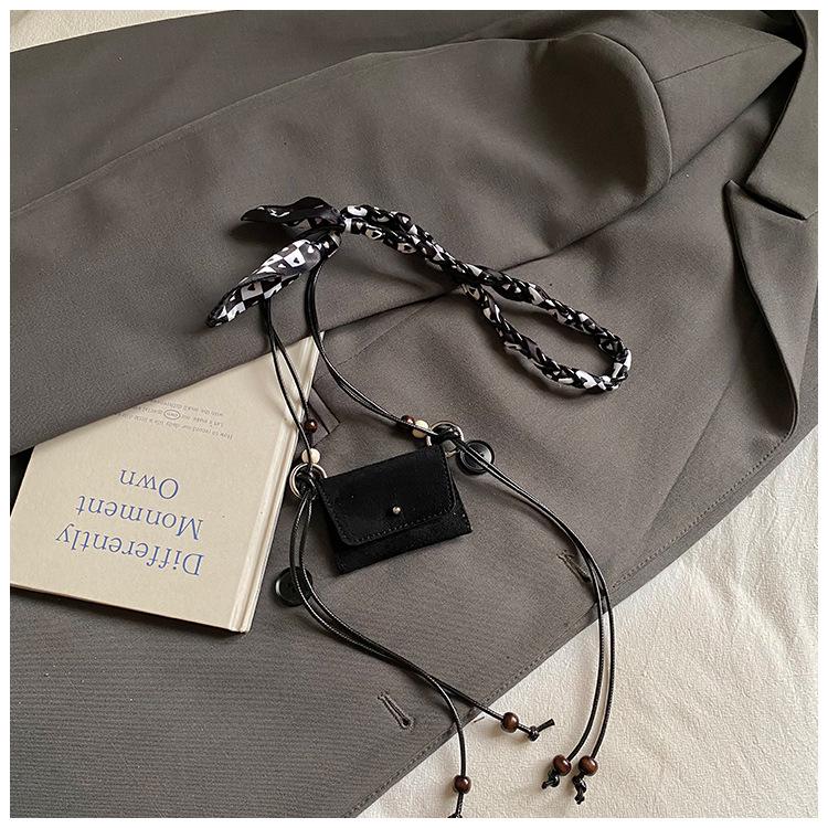 Herbst/Winter Retro Wildleder Mini Münzbörse: Exquisite Damen Umhänge- & Schultertasche.