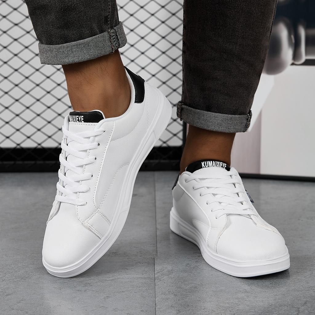 White Black Men Shoes Comfortable Casual Skateboard Shoes Men Solid Leisure Sneakers Lightweight Walking Shoes