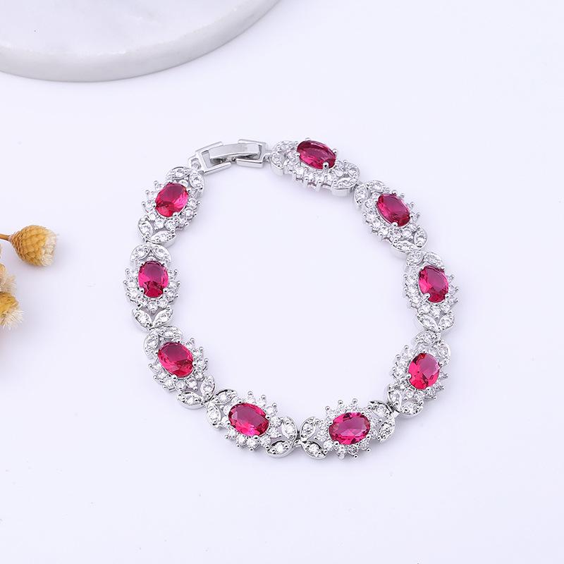Europe and The New Four Leaf AAA Zircon Bracelet Girls Copper Inlaid Colored Gems Bracelet