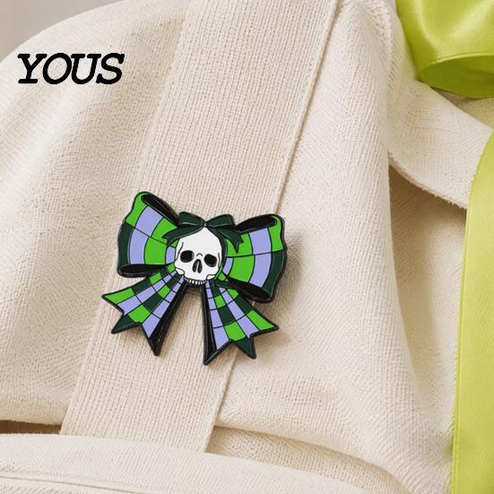 Halloween Jewelry Brooch Pin, Enamel Skull Bow Design Brooch, Style Snap-On Dark Pin Badge for Backpacks Collars Hats Holiday Decoration Durable
