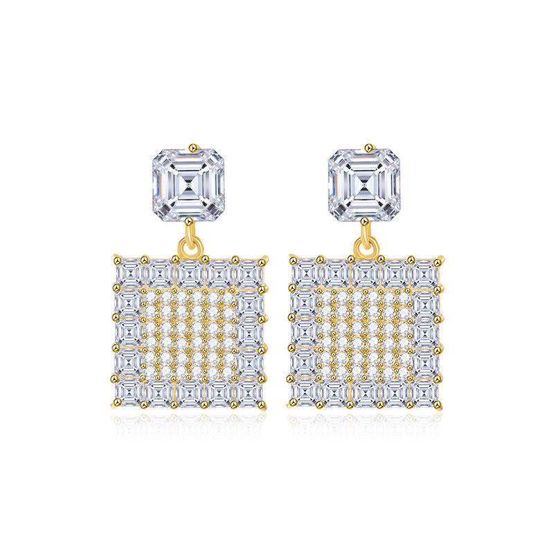 Shining Pearl Copper Alloy Earrings: Light Luxury, High-End Gold-Plated with Strong Color Retention