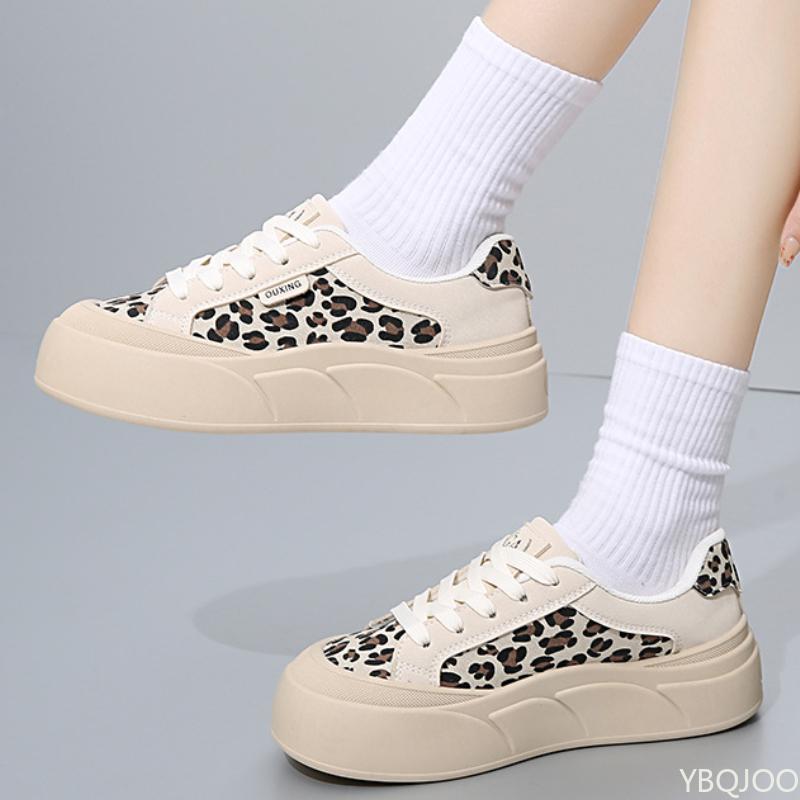 2025 Spring New Breathable Leopard Pattern Low Cut Casual Thick Soled Board Shoes with Soft Sponge Cake Shoes Zapatos De Mujer