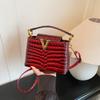New High-end Light Luxury Crocodile Pattern Capu Lady Bag V Portable Shoulder Women's Bag