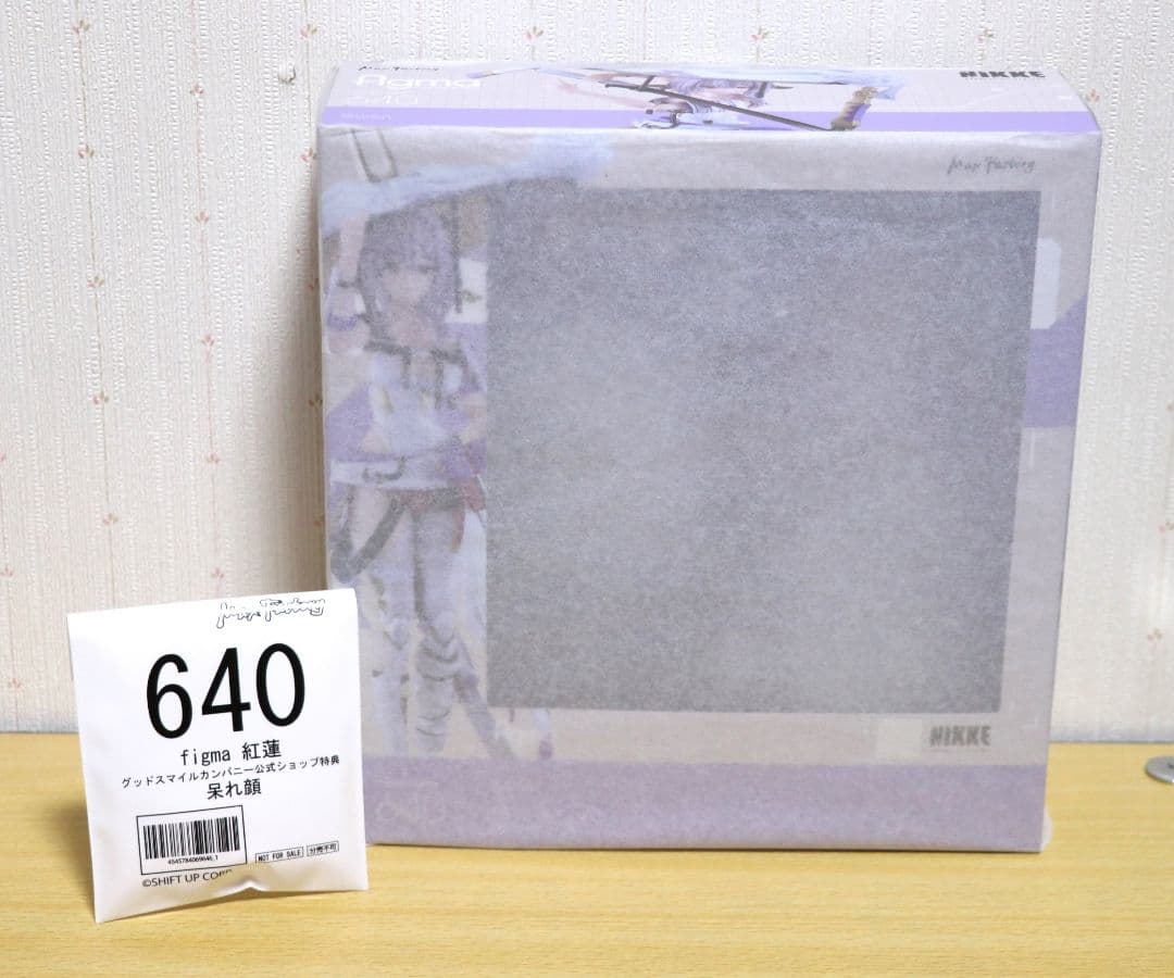 

[USED] Goddess of Victory: NIKKE Red Reunion figma figure with Good Smile Company bonus: astonished face