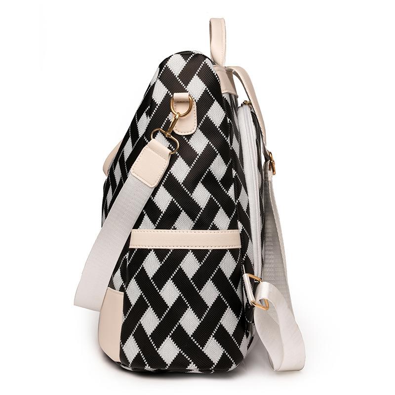 Anti-theft Backpack Women's Contrast Color Outdoor Travel Backpack Nylon Schoolbag