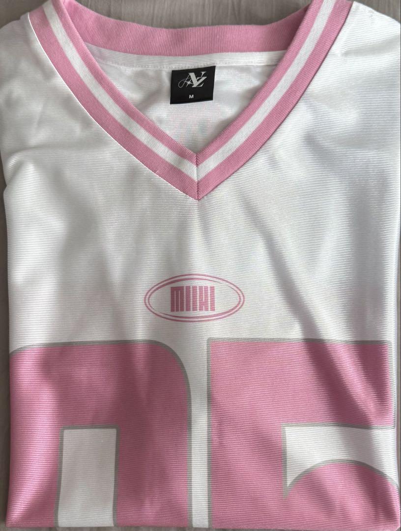 

[USED] NiziU Miihi uniform