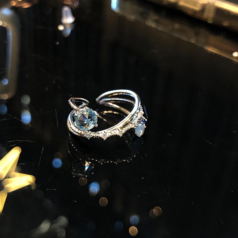 

Кольцо с перекрестным цирконом, изысканная мода и универсальный темпераментный крест, легкая роскошь и нишевые ювелирные изделия высокого класса