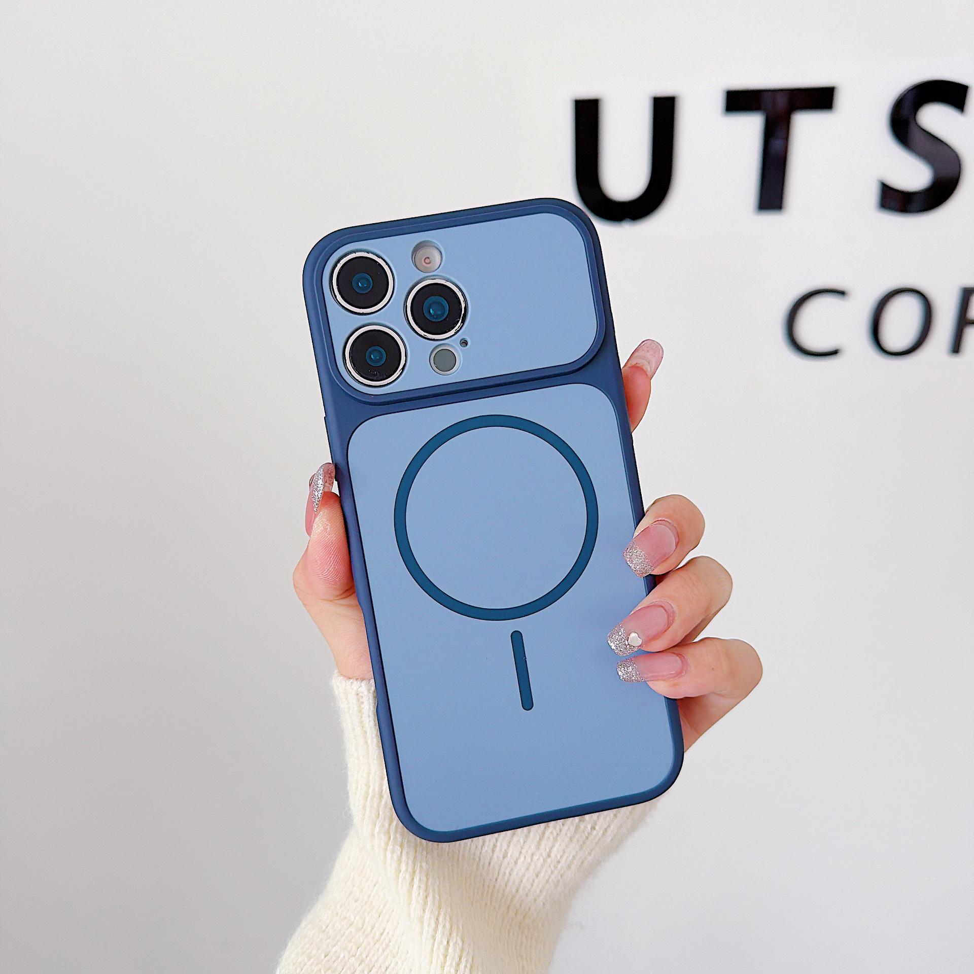 

Apple 17 Pro Dual-Color Magnetic Shield Case: Skin-Feel, Frosted Protection for iPhone 16P/15 13 Pro Max синій