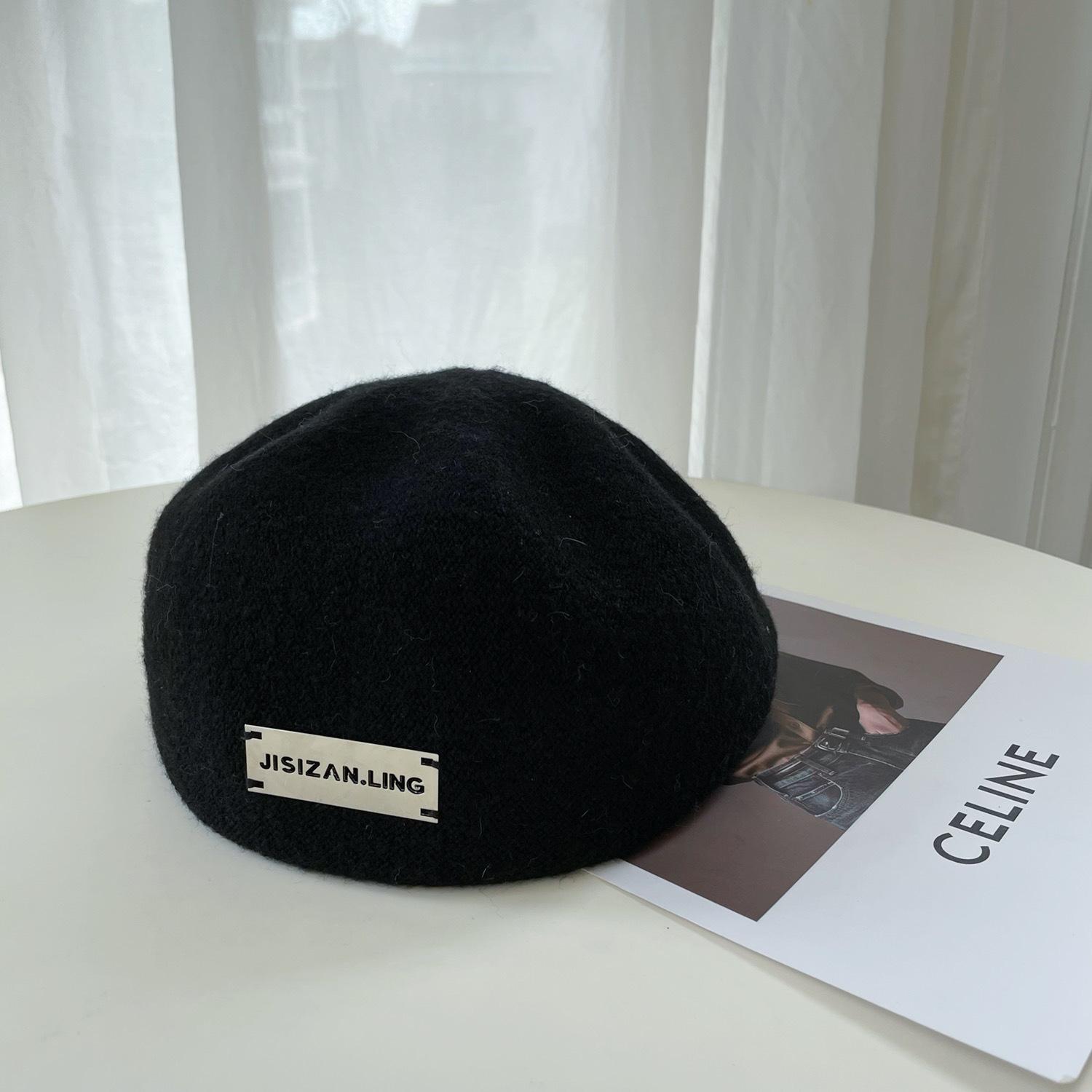 

Зимняя однотонная шляпа-берет для женщин с классическим дизайном, утолщенная подарочная шапка Classic Black