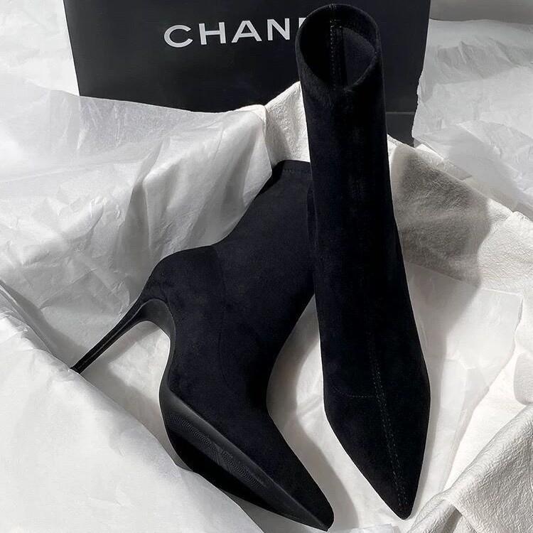 Mode Campus Skinny Stiefel Kurze Stiefel Damen Spitz Hoher Absatz Saison Skinny Absatz Sockenstiefel Wildleder Koreanische Ausgabe