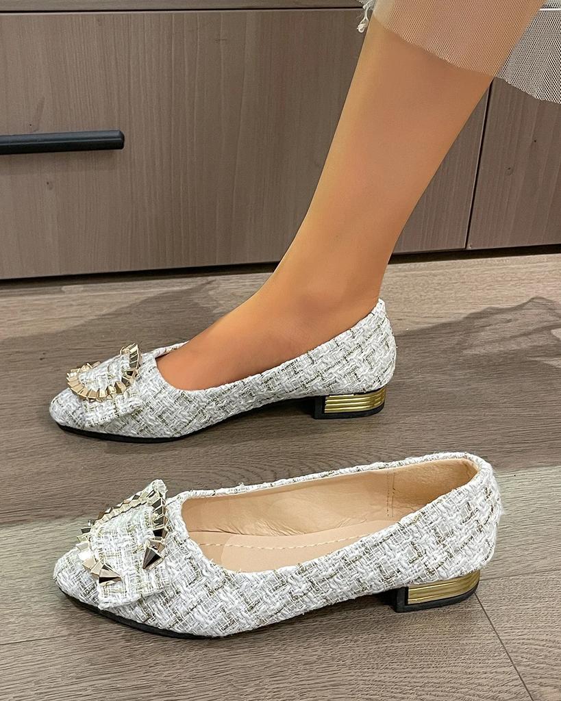 Fashion 2024 New Spring and Summer Pointed Toe Comfortable Casual Flat Shoes Metal Decoration Shallow Mouth Breathable Women's Shoes
