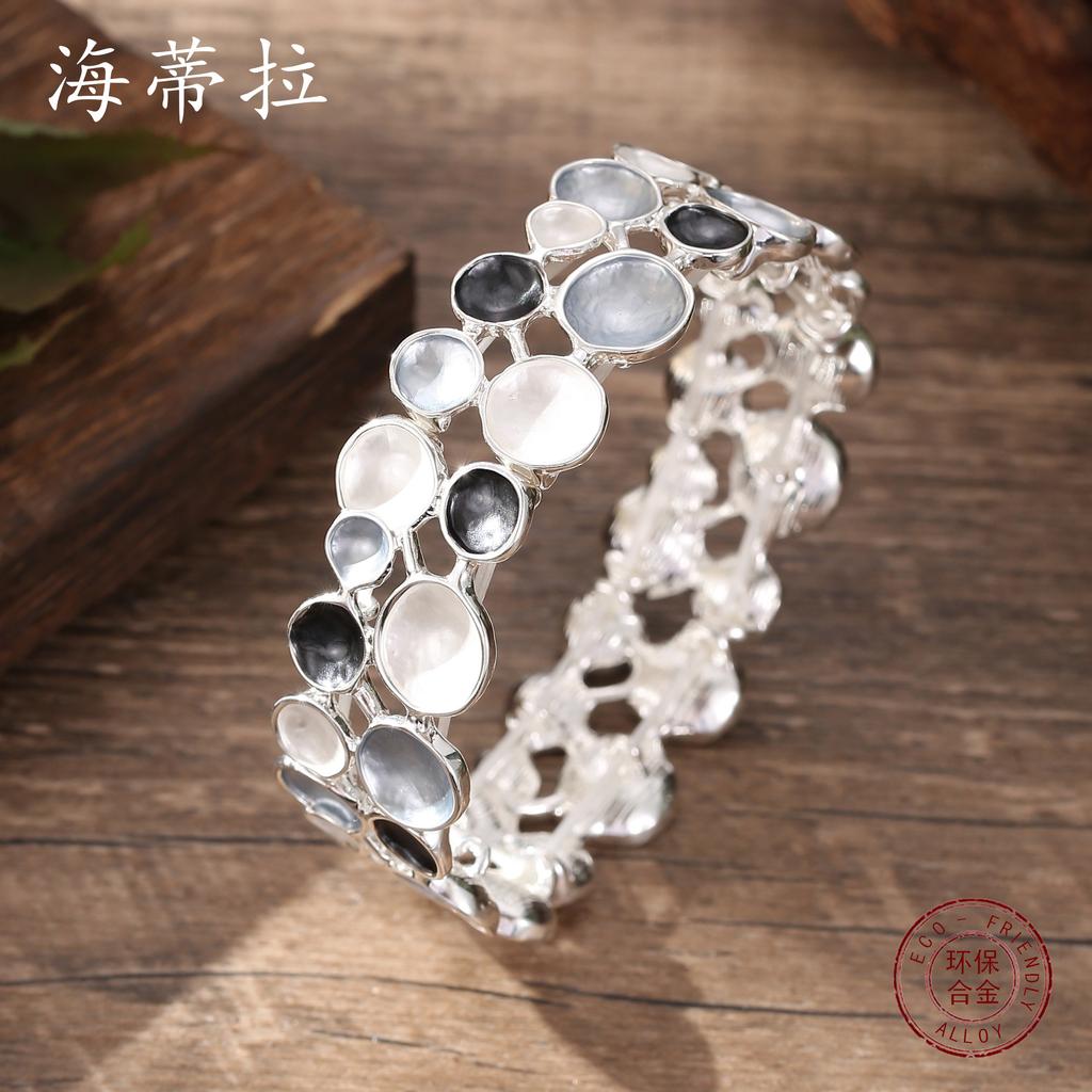 New Color Painting Oil Geometric Round Flower Elastic Bracelet, Fashionable Women's Versatile Petal Bracelet