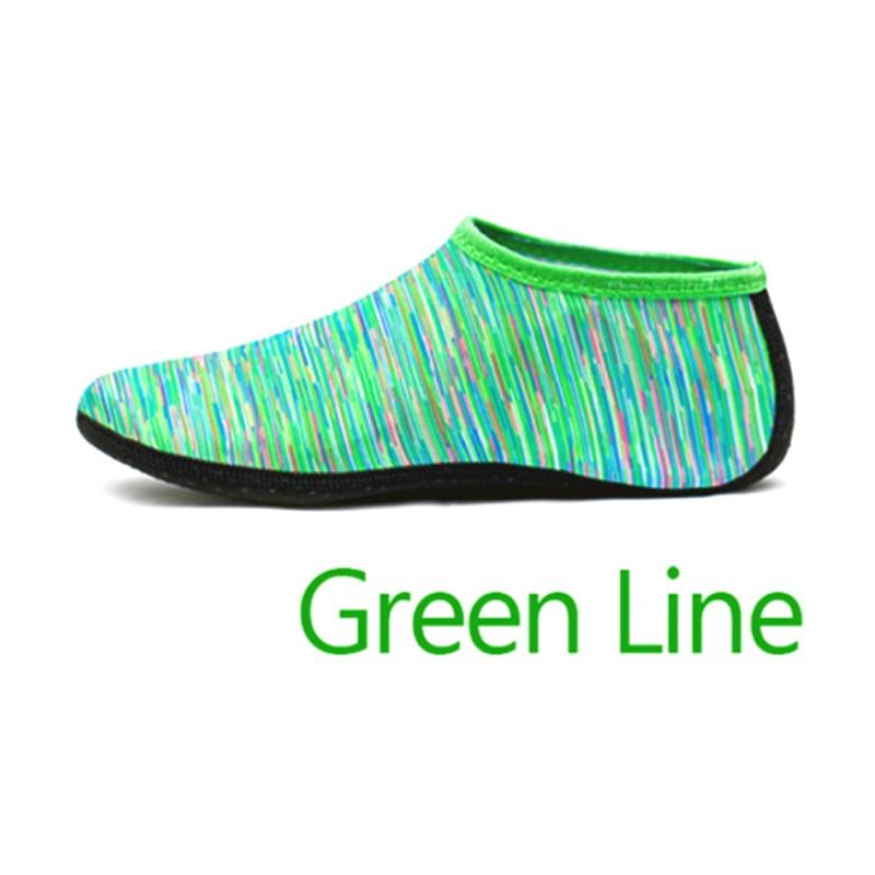 Quick Dry Aqua Socks Ideal For Beach Swimming And Water Sports