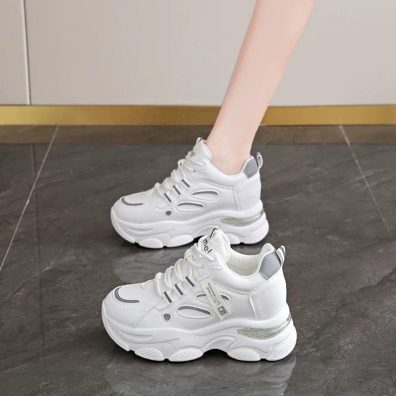 ins tide inner height-increasing shoes 2025 new spring and autumn dad shoes women's thick-soled running is not tired of feet little white sports shoes