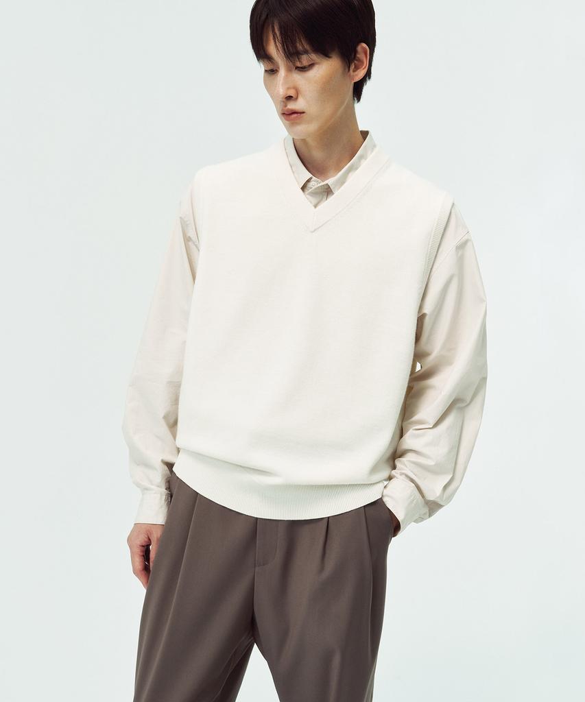 Blankroom V-Neck Knit Vest_Ivory