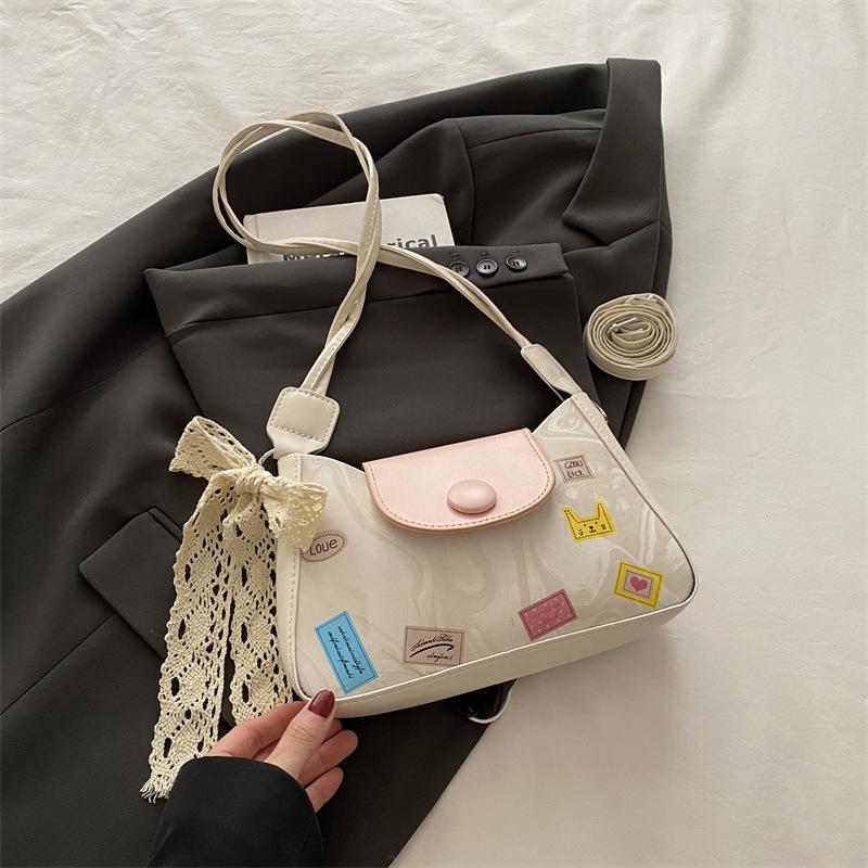 

2025 spring and summer new versatile ins shoulder messenger bag high-end shoulder messenger bag popular women s bags this year