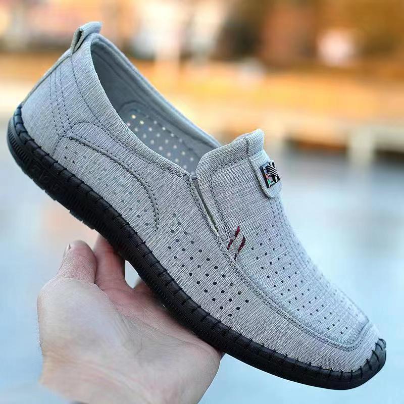 New Men's Breathable Fly-woven Casual Shoes with One Pedal, Simple Cloth Shoes, Soft Soles and Soft Surfaces, Fashionable Men's Shoes, Lazy Shoes