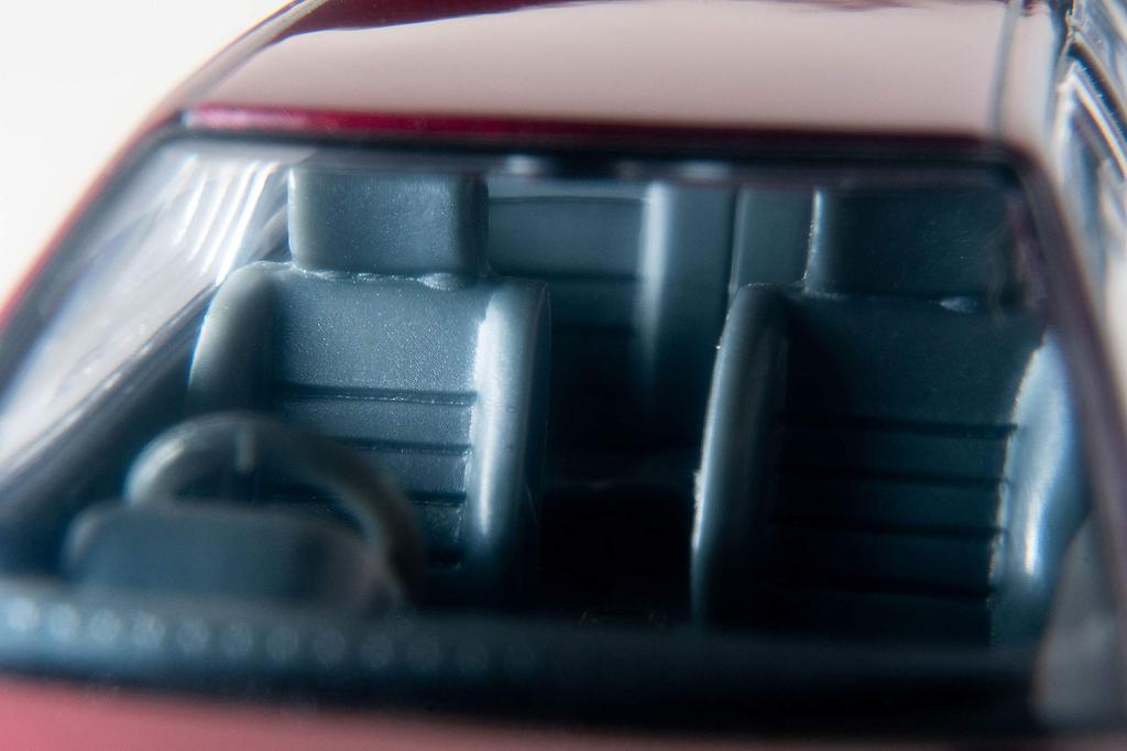 Tomytec Tomica Limited Vintage Neo Scale Honda Civic 25X Red Metallic Finished Model 1/64 LV-N207b S-Limited