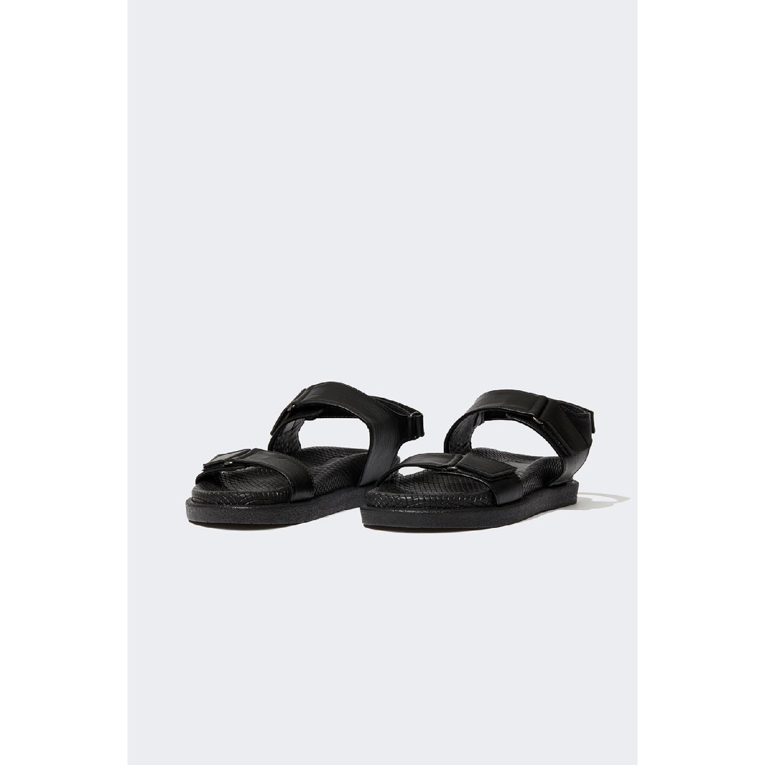 

Женские сандалии с двойной полосой на толстой основе