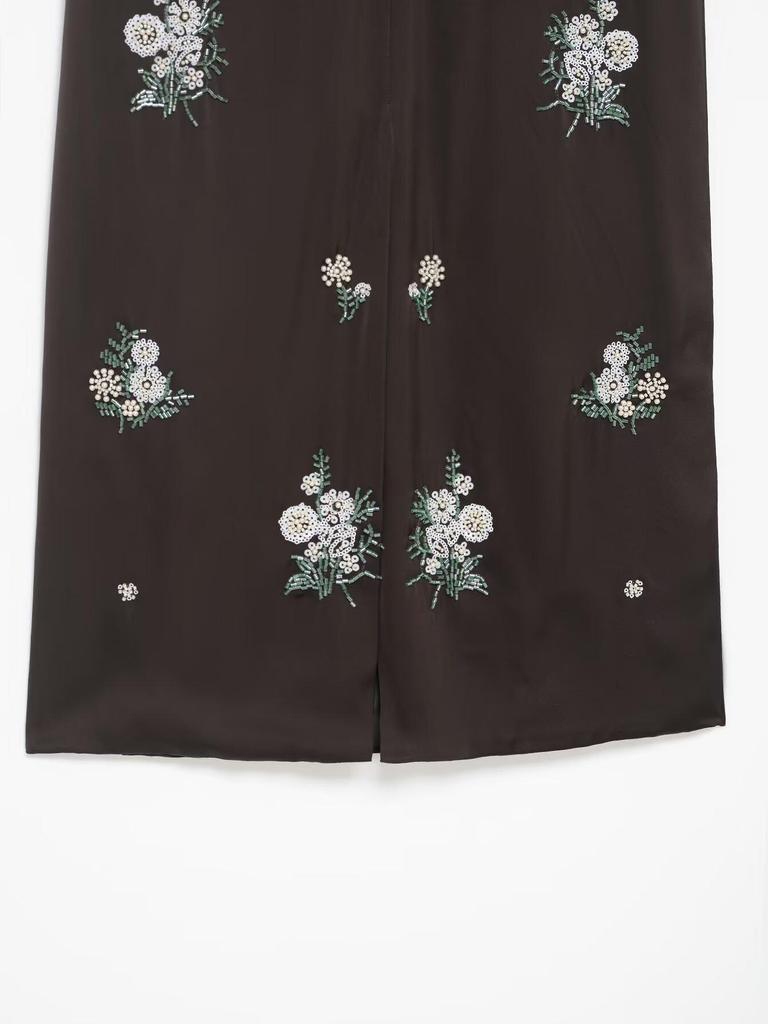 Autumn 2025 European Style Women's Mid-Length Sequin Embroidered Skirt