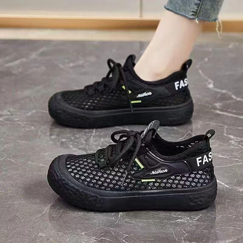 

Summer large mesh breathable deodorant women s shoes 2025 soft sole non-slip wear-resistant casual shoes light stack wear women s mesh shoes 40 чёрный