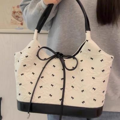 Borsa sottospalla stile balletto, Una borsa a mano coreana alla moda per la primavera e l'estate, Una borsa a spalla singola versatile per il pendolarismo