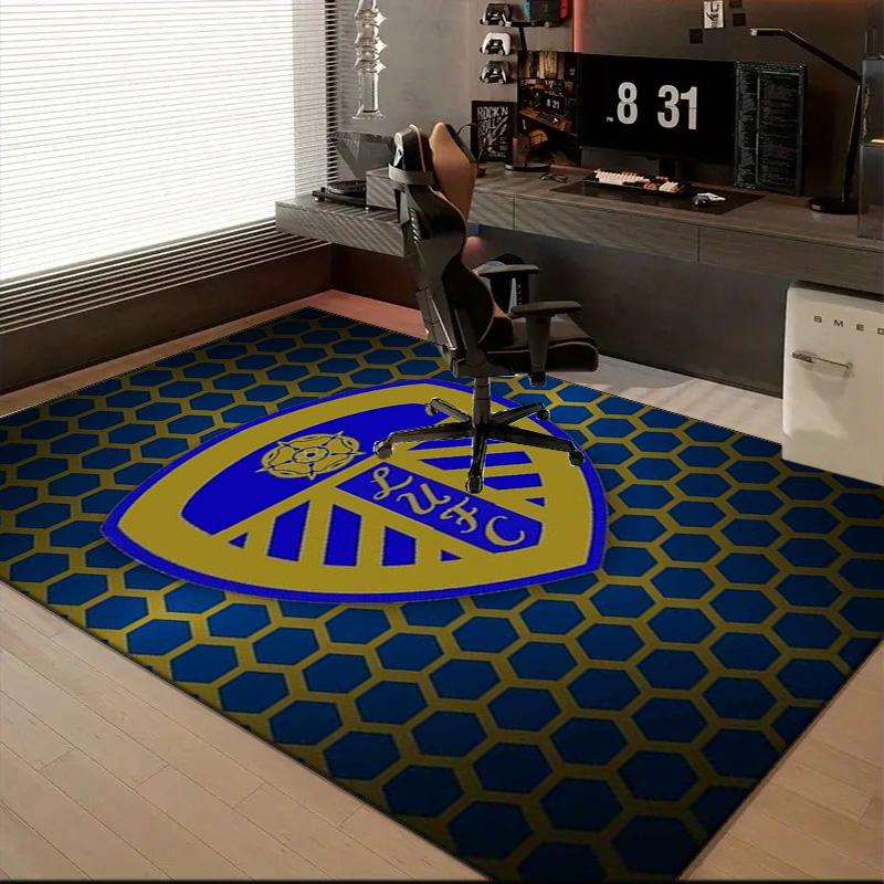 Leeds Crest Design Printed Office Carpet Chair Cushion Entryway Rug, Rugs for Living Room, Bedroom Christmas gifts