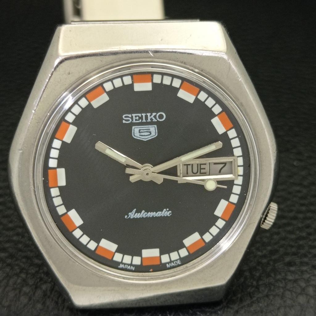 GENUINE VINTAGE SEIKO 5 AUTOMATIC JAPAN MENS BLACK COLOR DIAL WATCH a500766-5 R154-a500766