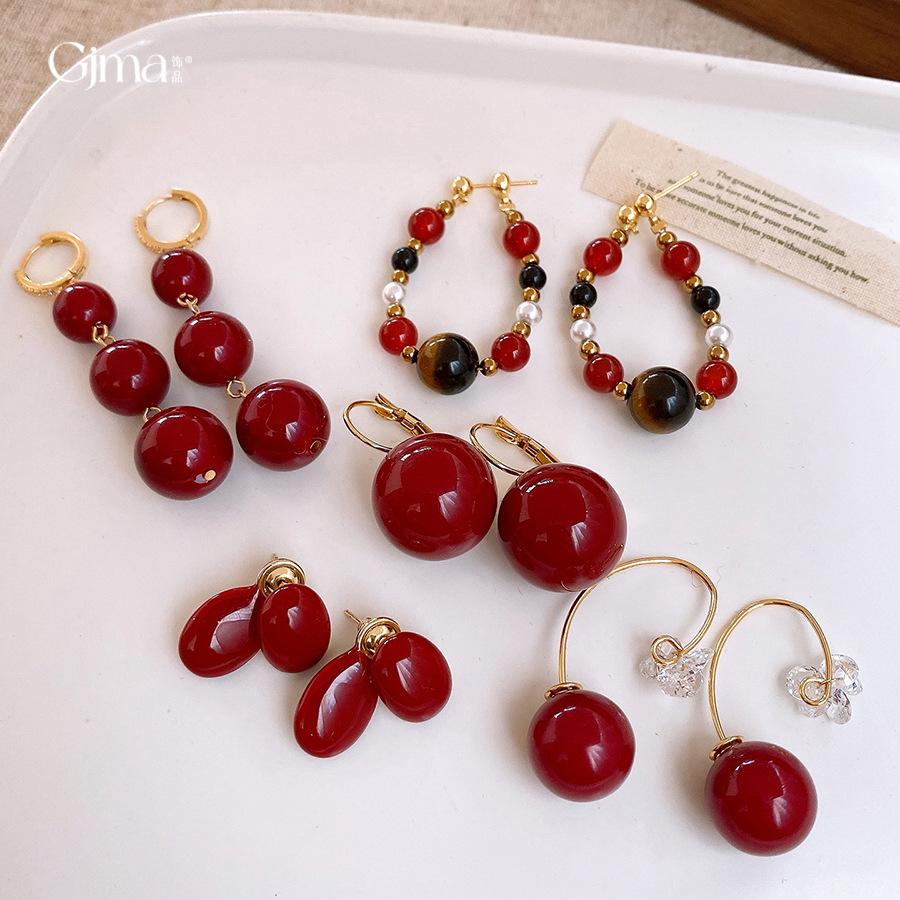 French retro Hong Kong style red geometric resin earrings stud earrings personality temperament earrings women