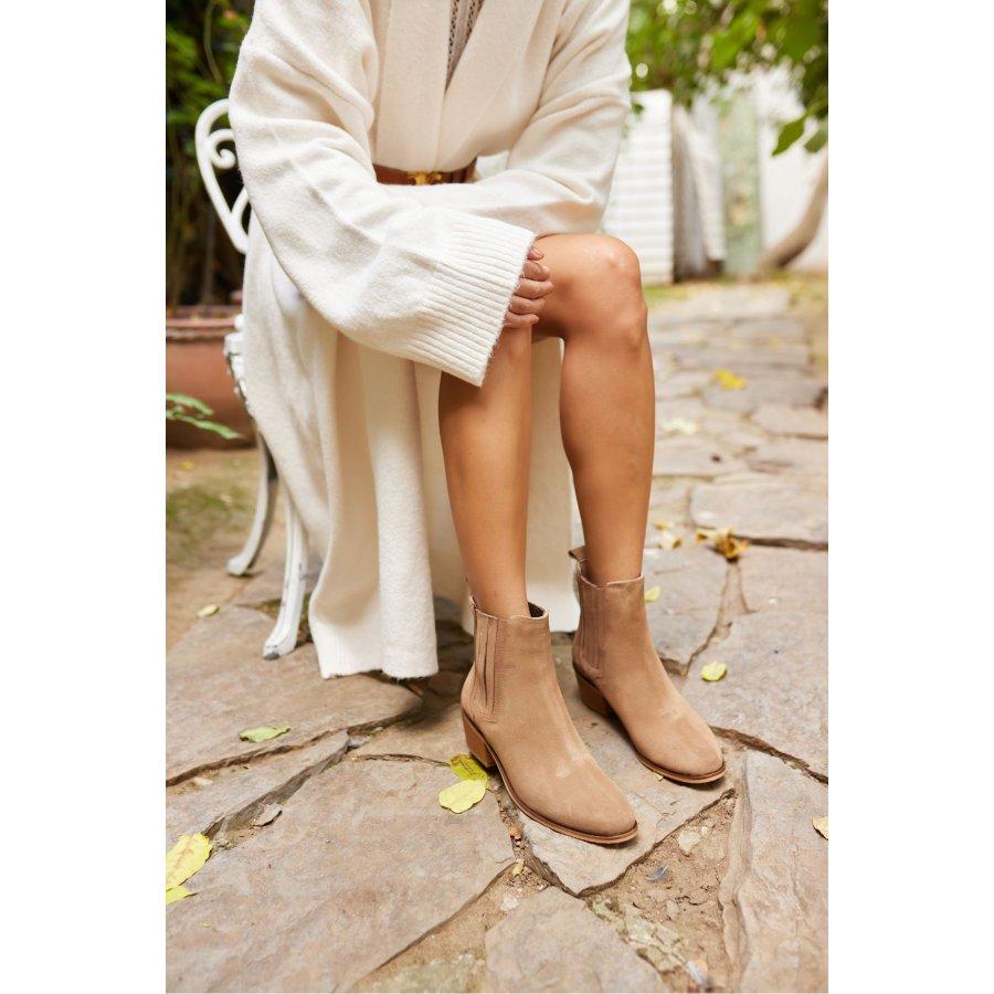 Women's Genuine Leather Low Heeled Casual Boots