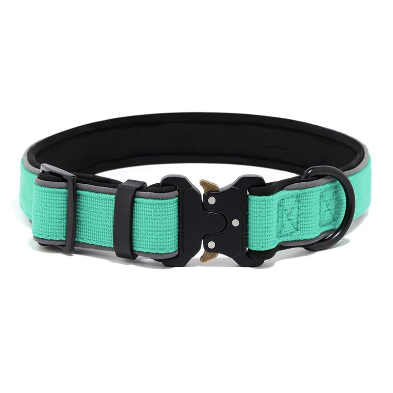 Guler tactic reflectorizant pentru câini de talie medie și mare: Collie, Golden Retriever, Labrador