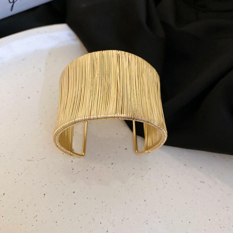European-American Irregular Concave Bangle: Chic, Cold Style Luxury Bracelet for Women