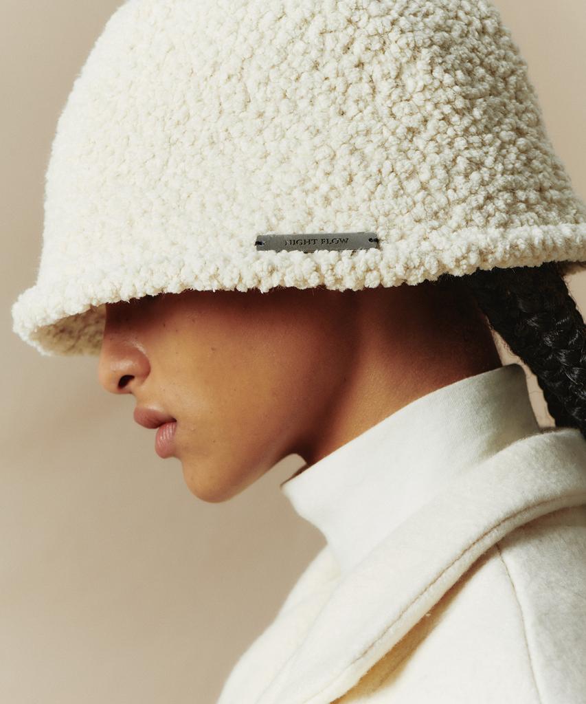 Naiteupeullou Teddy Bucket Hat (3 Colors)