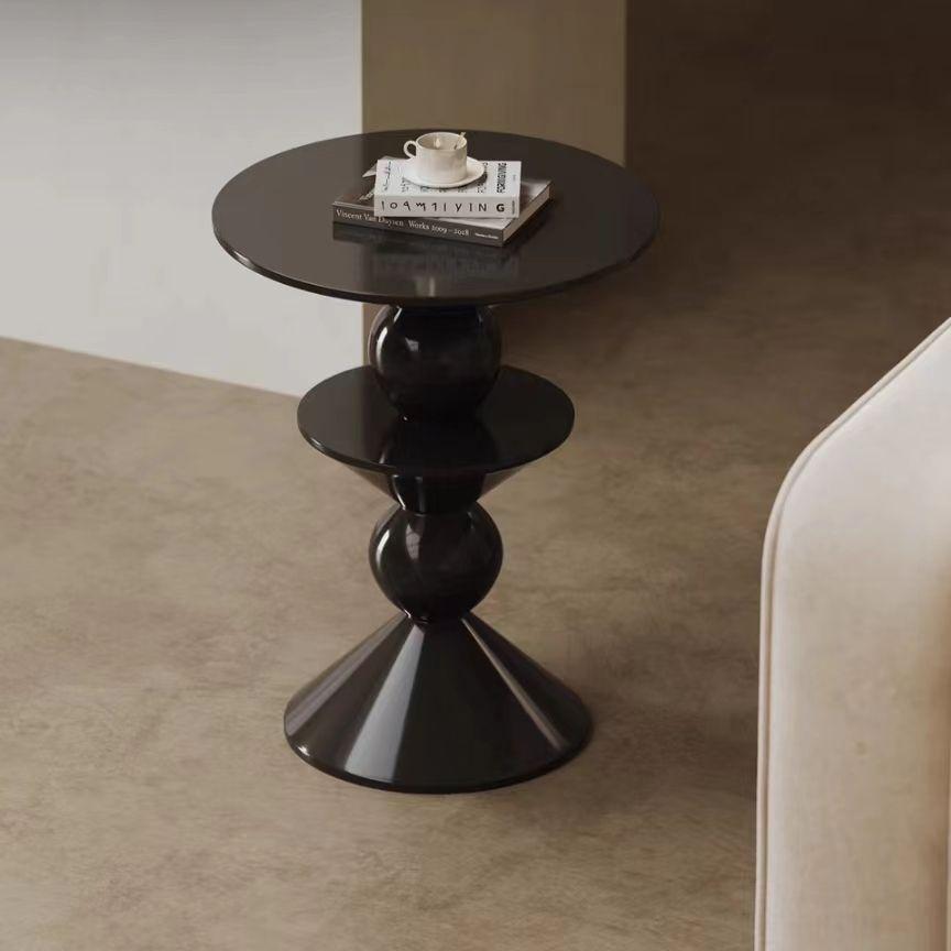 Tomatoes on Sticks Style Simple Round Tea Table - Small Household Size with Creative Round Edge, Suitable for Balcony