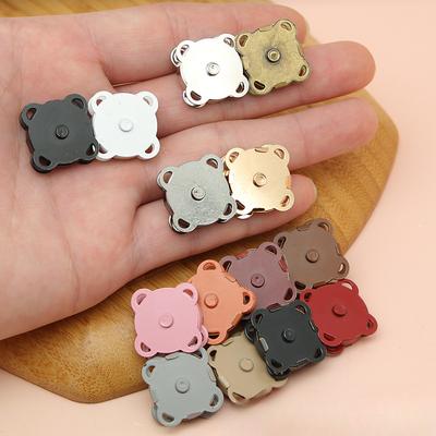 תפירה וסריגה – כפתורים