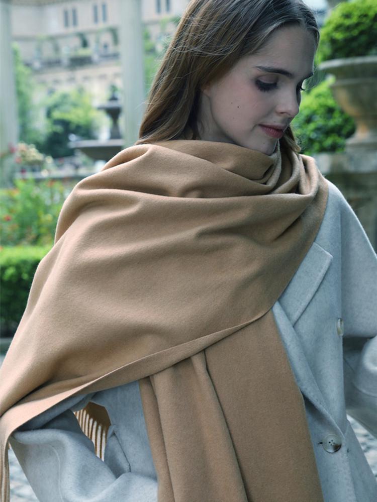 High-End Women's White Cashmere Wool Scarf Shawl - Winter 2025 Collection