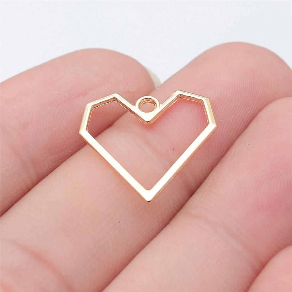 Charms Openwork Heart Pendants Vintage Jewelry Supplies QC068
