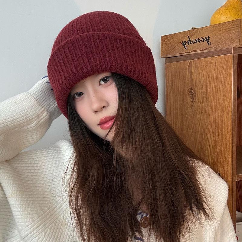 Wollmütze im koreanischen Stil: Warme, einfarbige Strickmütze mit Ohrenschutz für Frauen mit größerem Kopfumfang