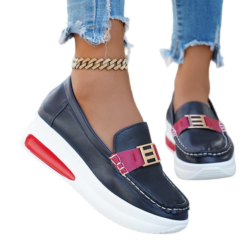 Damskie mokasyny na platformie o szerokiej tęgości - wsuwane casualowe płaskie buty z metalową klamrą na wiosnę, modne buty na grubej podeszwie