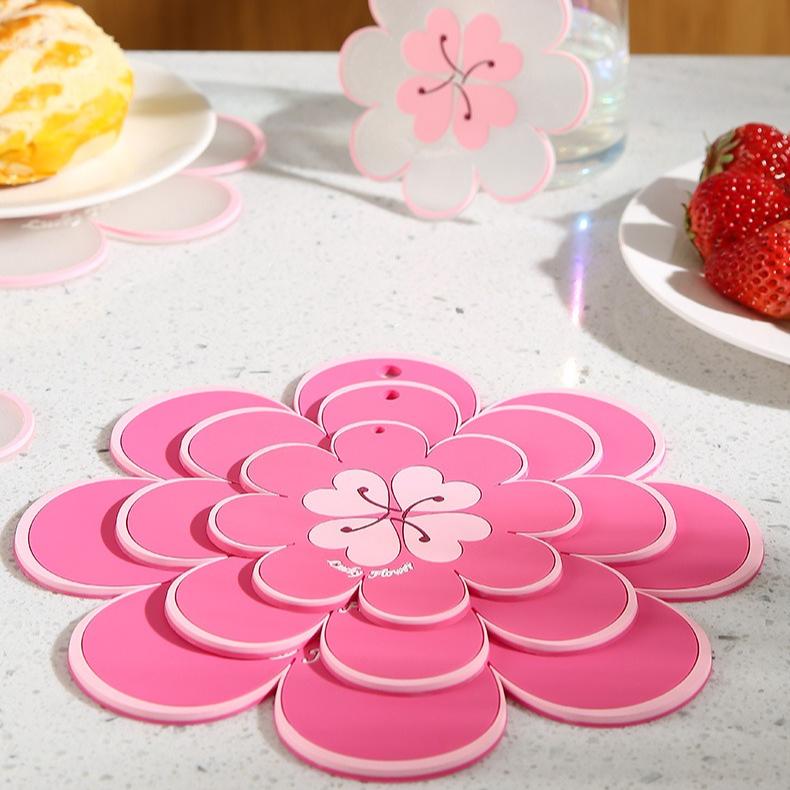 Creative Flower Insulation Pads Thick Anti Slip Wear-resistant Placemat Anti Scalding Household Mats Adsorption Wall Decoration