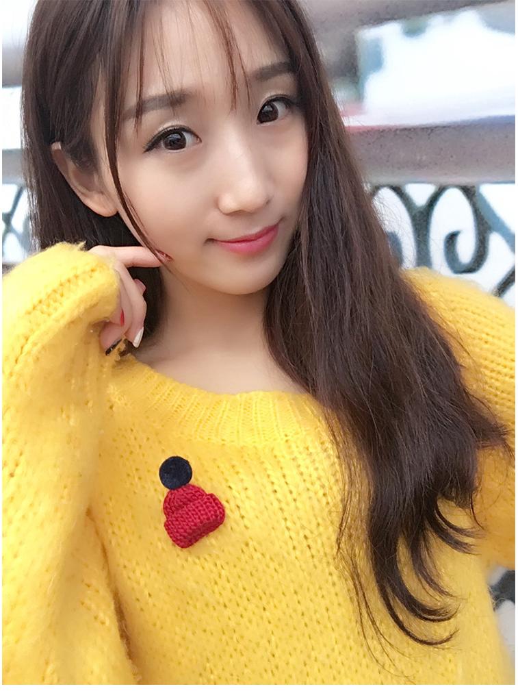 Korean Handmade Woolen Christmas Hat Brooch - Cute Pin Accessory for Women and Children