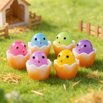 12Pcs Mini Broken Egg Chick Figurine Glow-in-the-dark Miniature Cartoon Egg Chick Resin Statue Sculpture Home Office Car Ornament Decoration