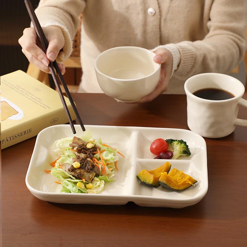 Zhi Shi Hand-Pinched Ceramic Tableware