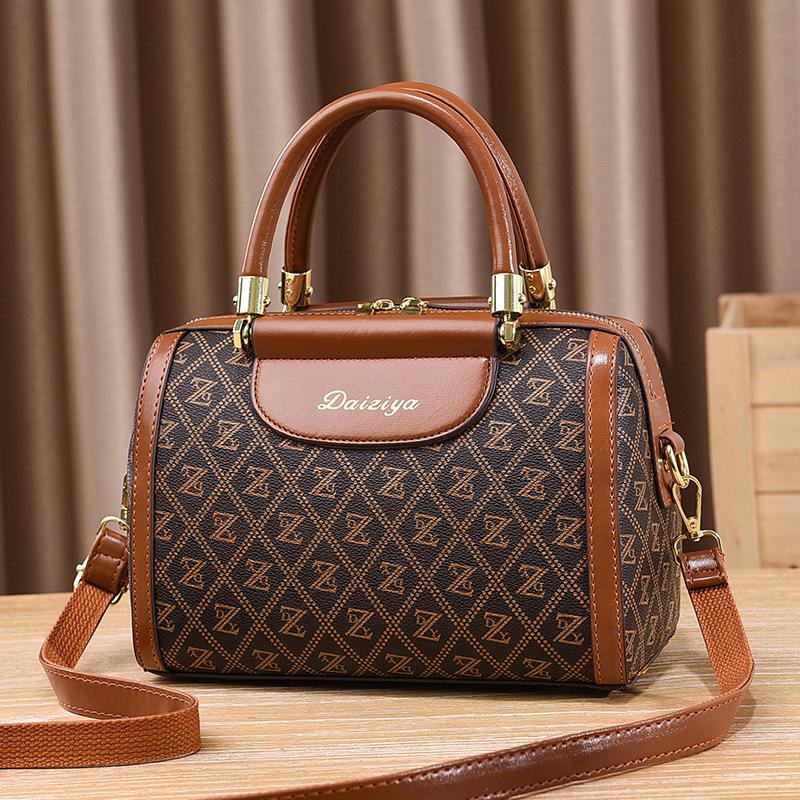 

New Women Middle-aged Mother Bag Fashion Pillow Bag 100 Shoulder Crossbody Boston Women Bag .