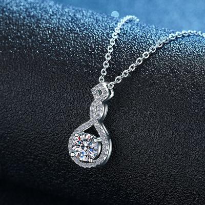 S925 Sterlingsilber Klassische Gedrehte Armkette, Damen Ein-Karat Diamantbesetzter Anhänger, Modisch, Personalisiert Und Schlichte Schlüsselbeinkette