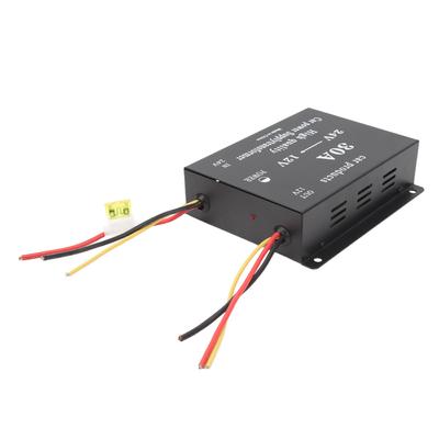 Accessori elettronici per auto – Cavi auto, adattatori e prese