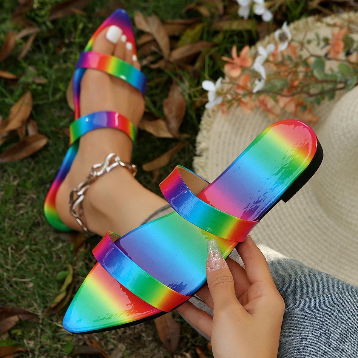 

Foreign trade large size flat-bottomed slippers summer new European and American style round head magic hollow fashion personalized beach women s drag 41