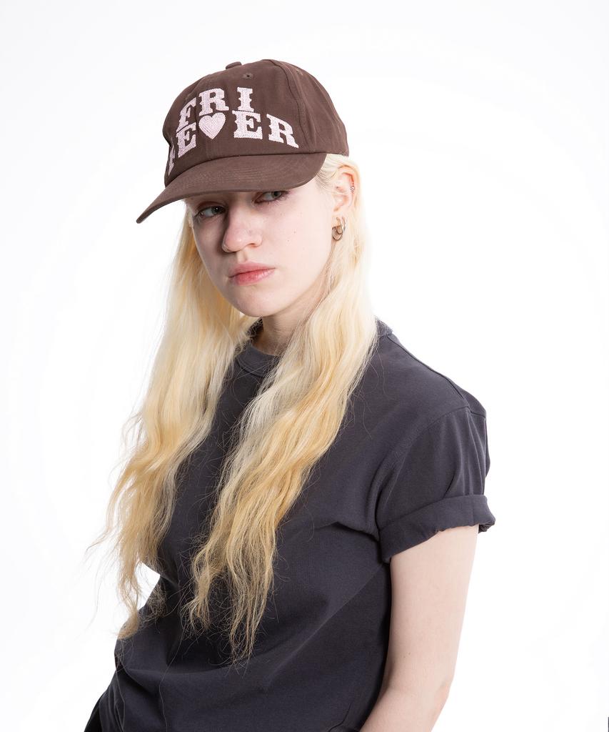 Peulaideihasdogeu Fever Cap Brown
