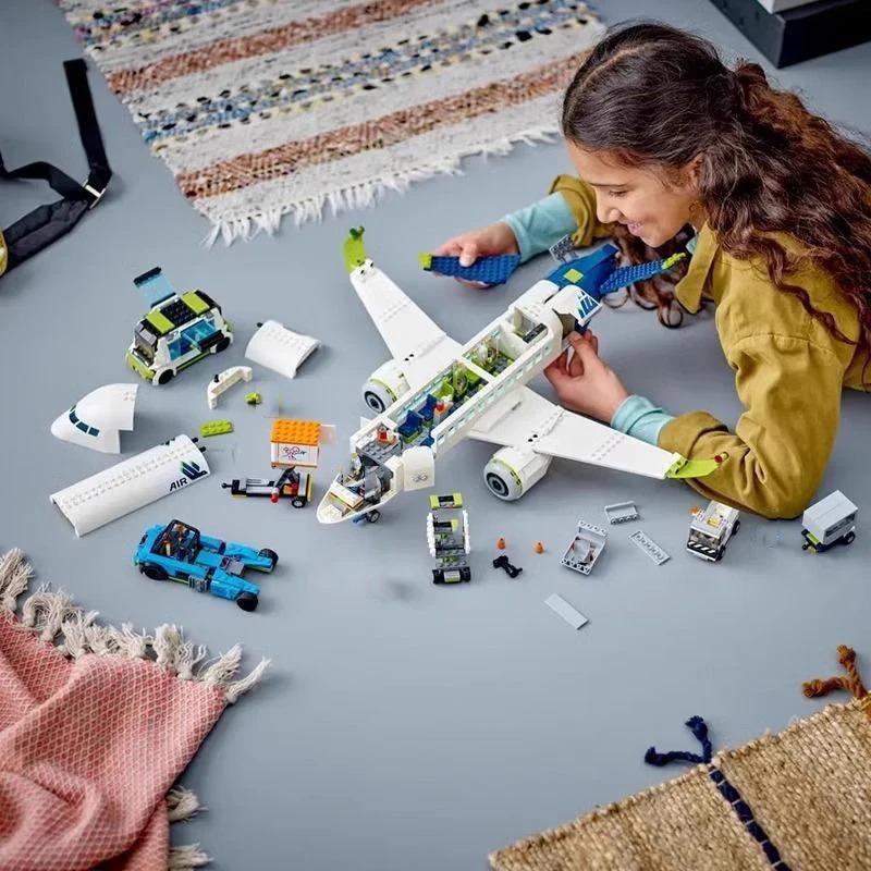 Passenger Airplane Bricks City Aircraft Plane Constructor Compatible Education Toys Kids Christmas Gift