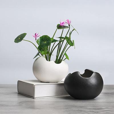 Verkaufen Sie im europäischen Stil Retro Hydrokultur Blumentopf Keramik kreative Haus Gartenarbeit saftig kleinen Blumentopf
